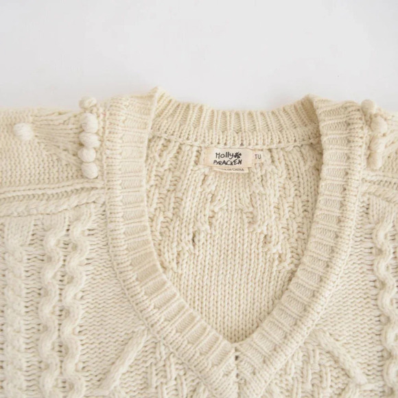 Molly Bracken Cream  Knit V-Neck Sweater Size TU - Picture 10 of 13